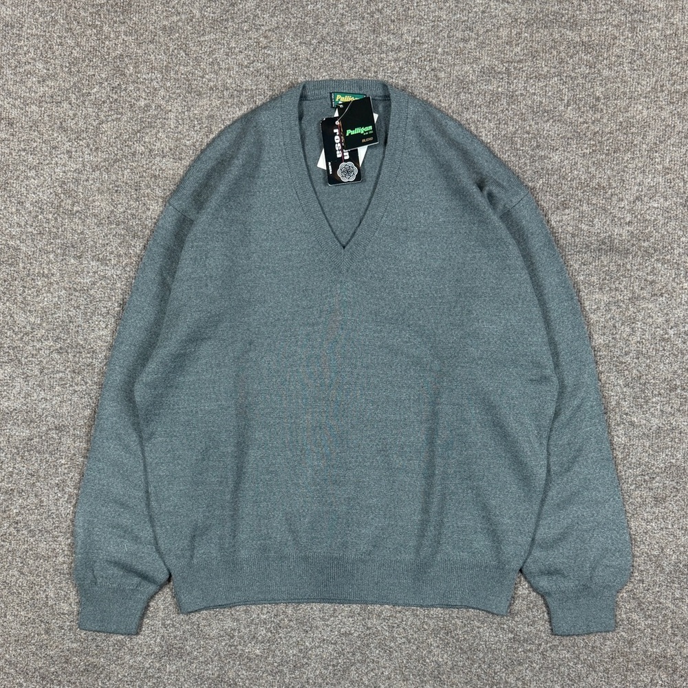 NWT Grey Wool Blend V-Neck Pullover Knit Lightweight Sweater Men’s L Retro 90s